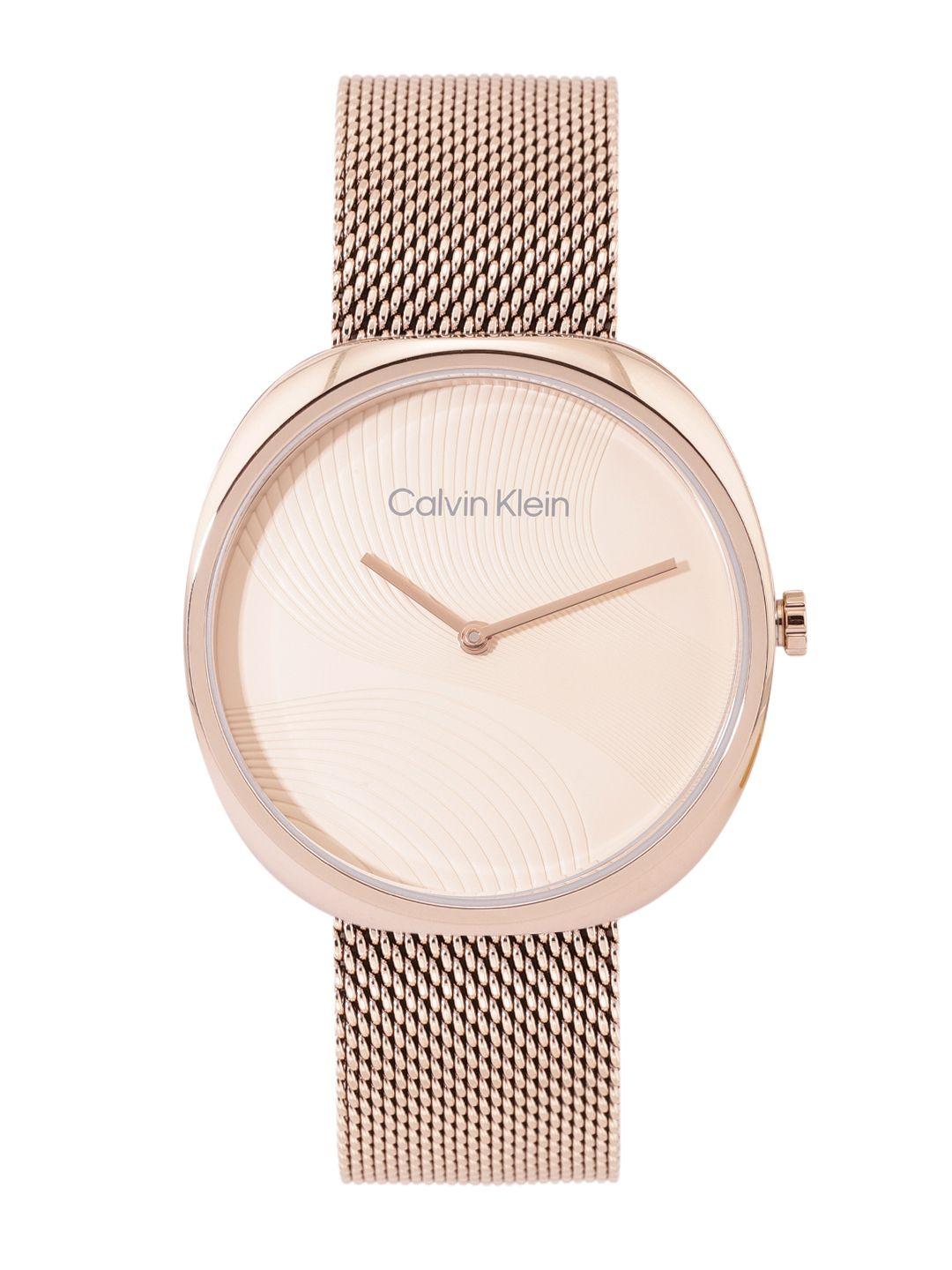 calvin klein women sculpt textured stainless steel bracelet style analogue watch 25200247