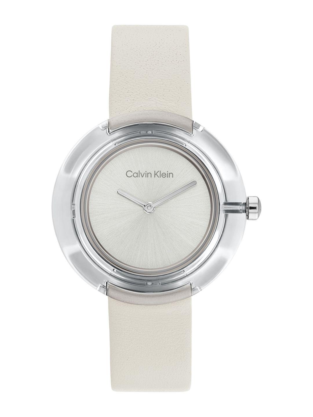 calvin klein women solid leather strap analogue watch 25200019