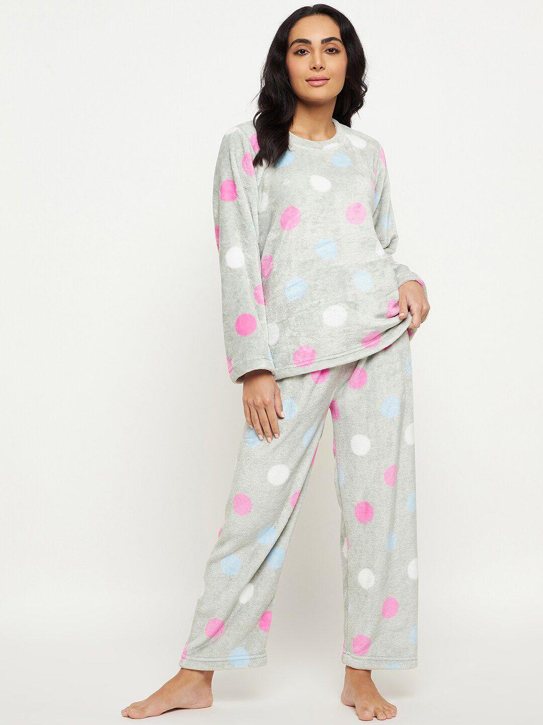 camey polka dots printed night suit