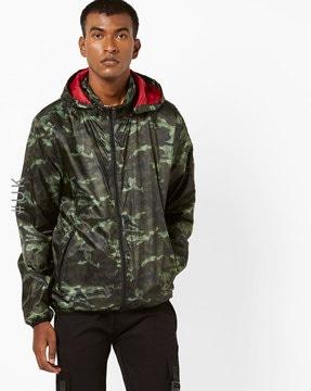 camo print zip-front jacket with detachable hood