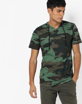 camo print slim fit t-shirt