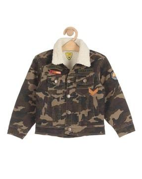 camouflage print jacket with flap pockets