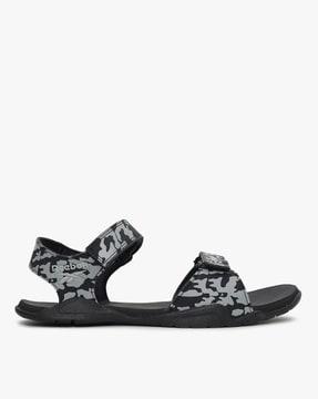 camouflage milo sandals with brand print