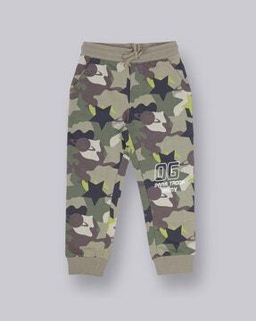 camouflage print joggers with insert pockets