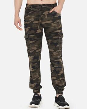 camouflage print relaxed fit cargo pants