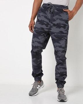 camouflage print relaxed fit jogger pants