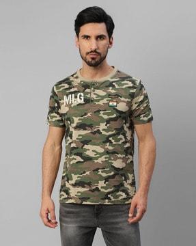 camouflage print round-neck t-shirt