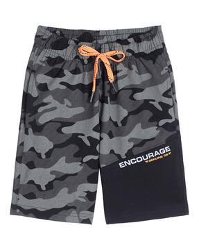 camouflage print shorts with drawstring waist