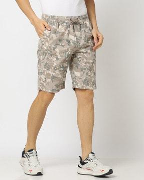 camouflage print slim fit shorts