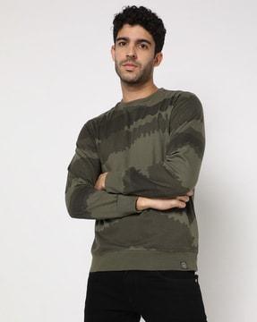 camouflage print slim fit sweatshirt