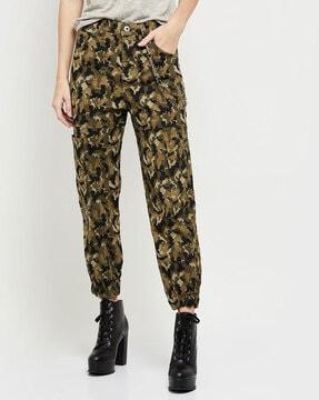 camouflage print straight fit cargo pants