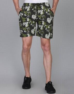 camoufloge print bermuda shorts