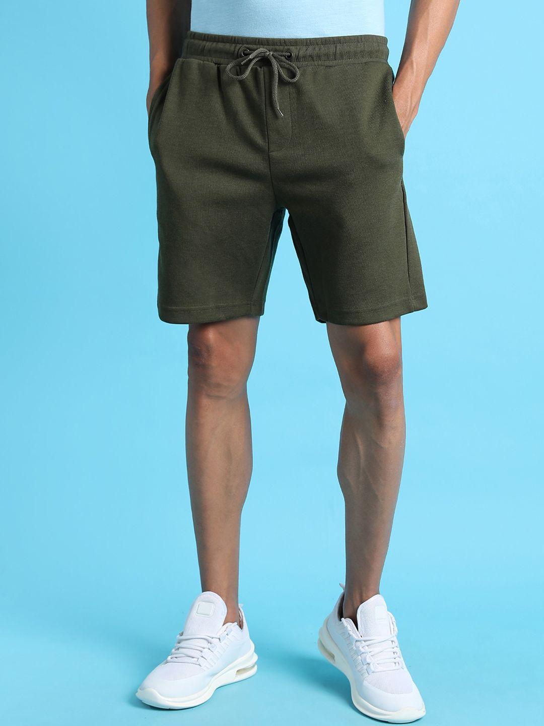 campus-sutra-men-olive-green-outdoor-sports-shorts