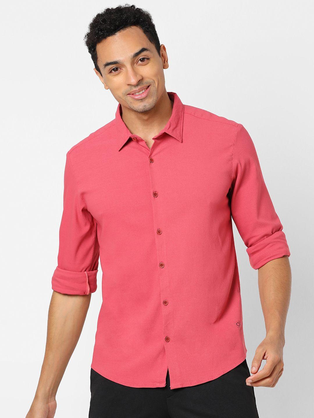 campus sutra men red classic solid regular fit opaque casual shirt