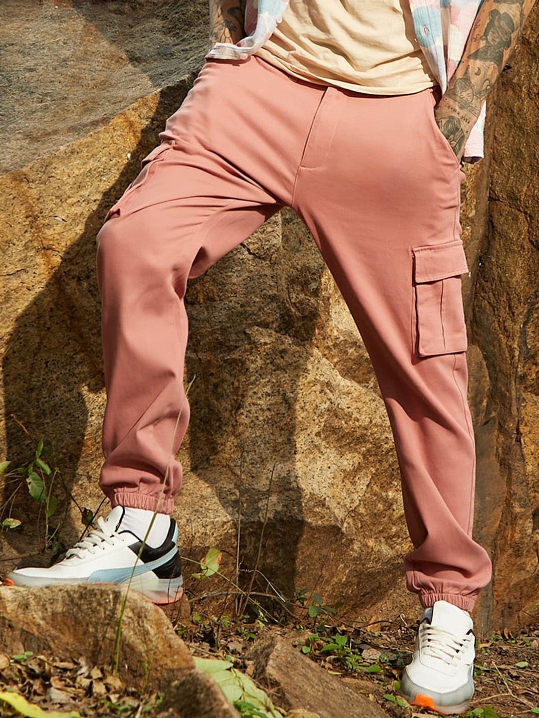campus sutra men pink relaxed easy wash cotton cargos
