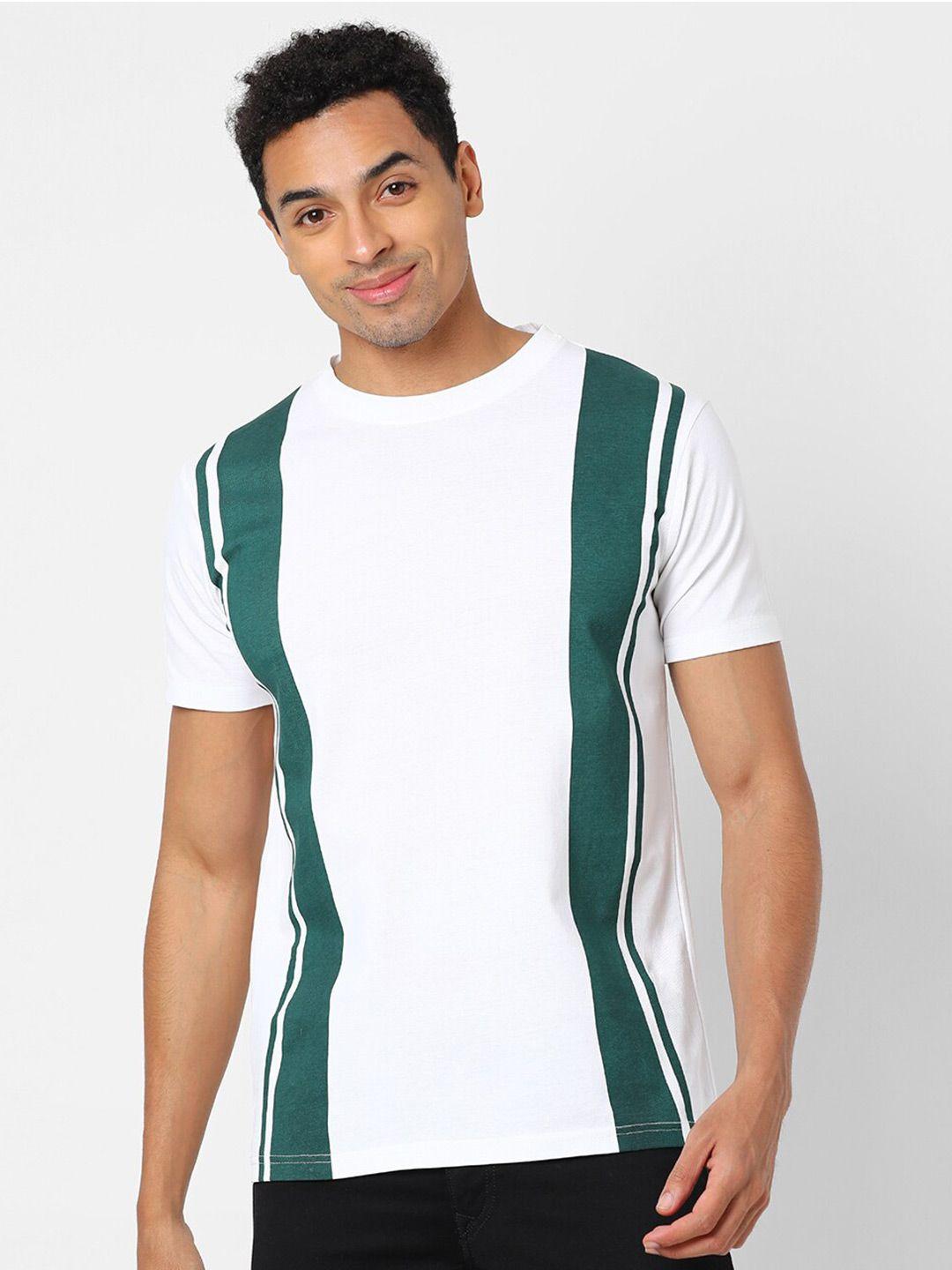 campus sutra men white & green colourblocked t-shirt