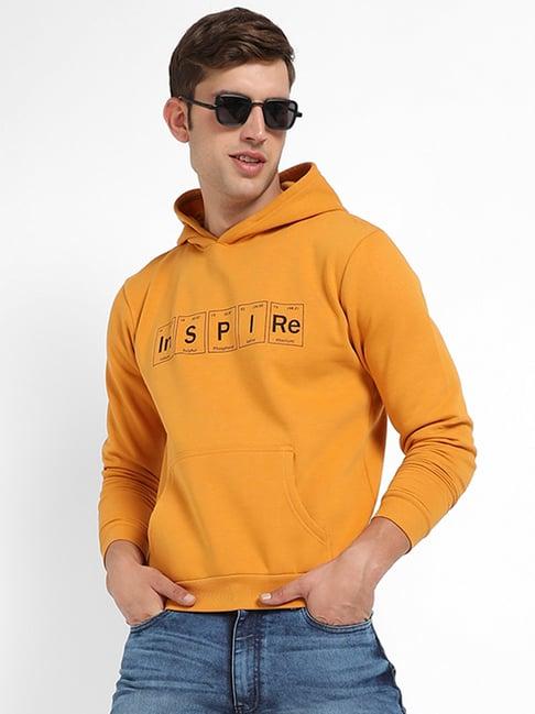 campus sutra mustard regular fit graphic print hooded sweatshirt