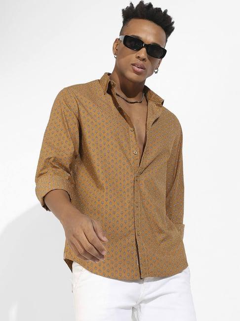 campus sutra tan brown cotton regular fit printed shirt