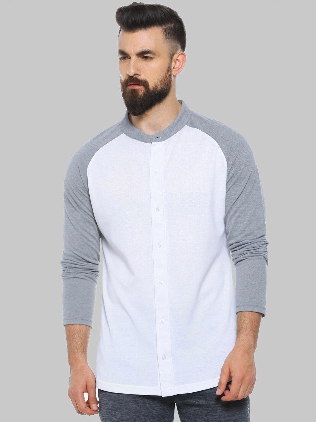 campus sutra white & grey henley neck classic fit cotton casual shirt