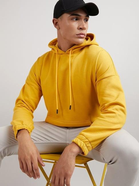 campus sutra yellow cotton regular fit hooded sweatshirt