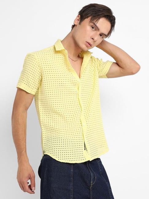 campus sutra yellow regular fit self pattern shirt