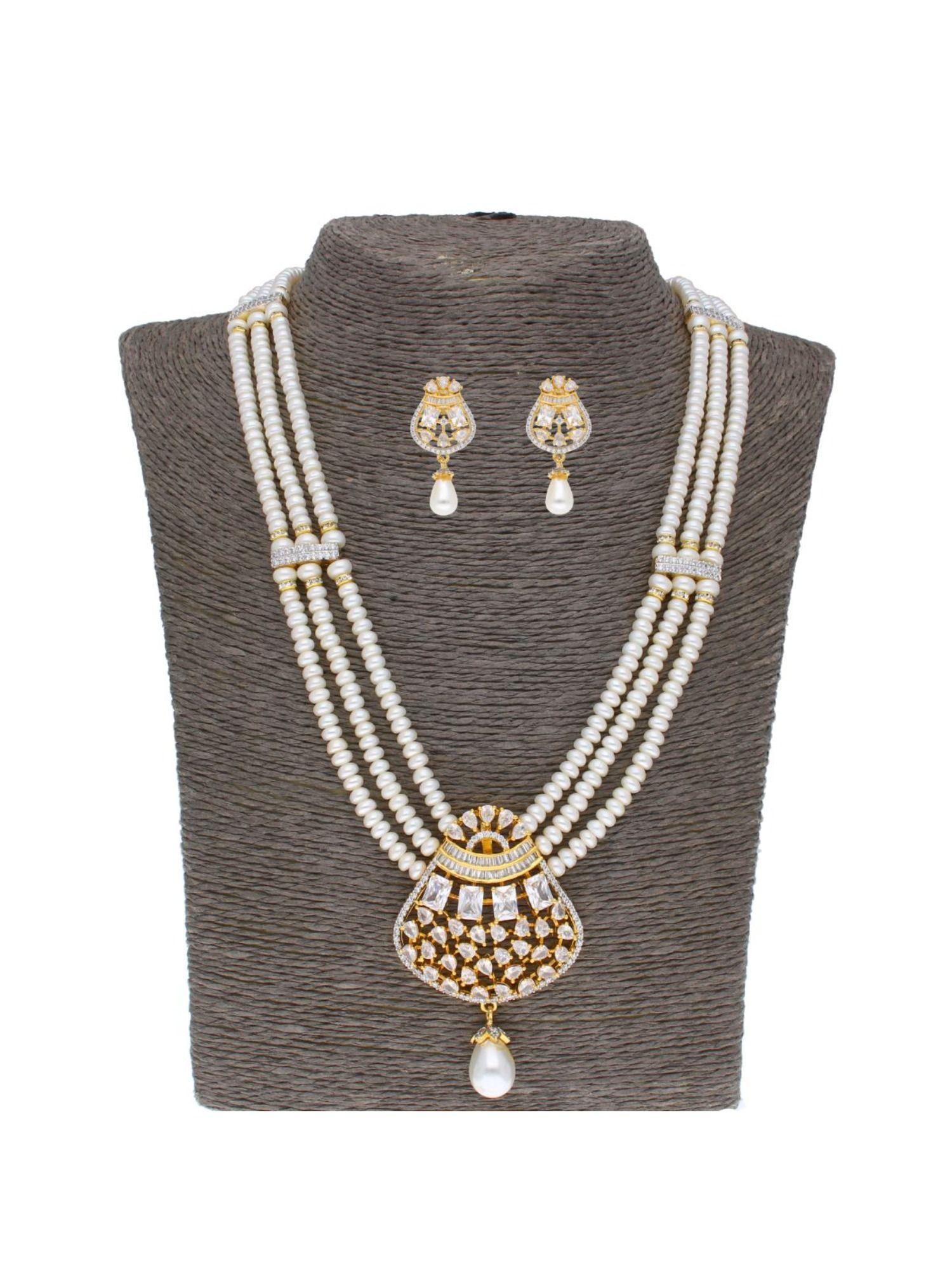 camunda pearl necklace set
