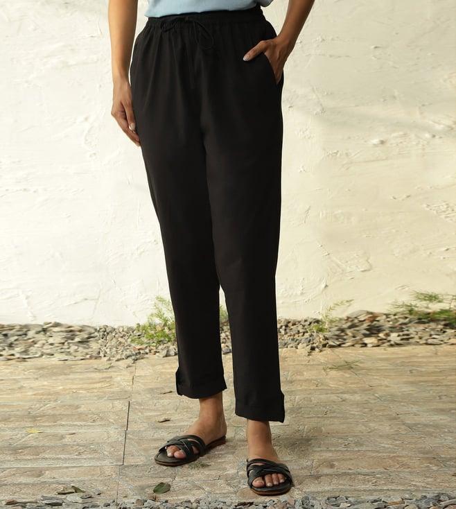 canoopi black tapered pants