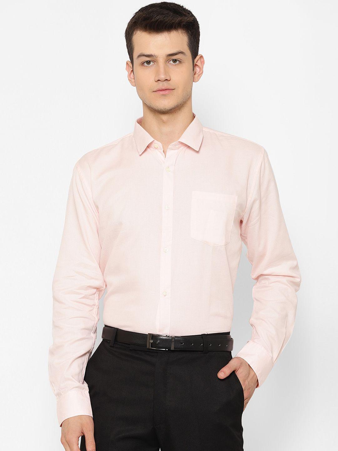 cape canary men peach-coloured regular fit solid casual shirt