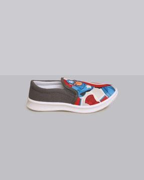 captain america print slip-on casual shoes