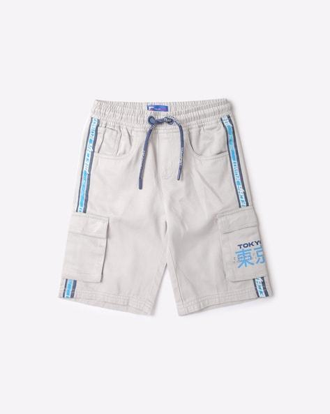 cargo shorts with contrast taping