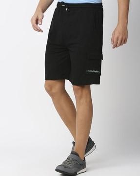 cargo shorts with insert pockets