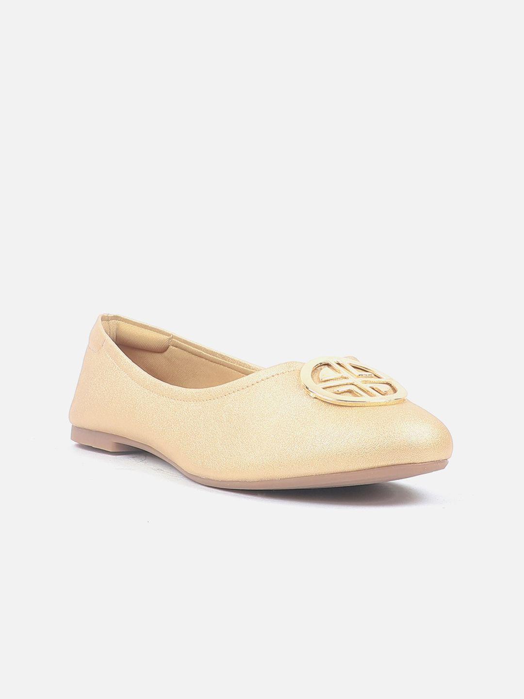 carlton london embellished round toe ballerinas