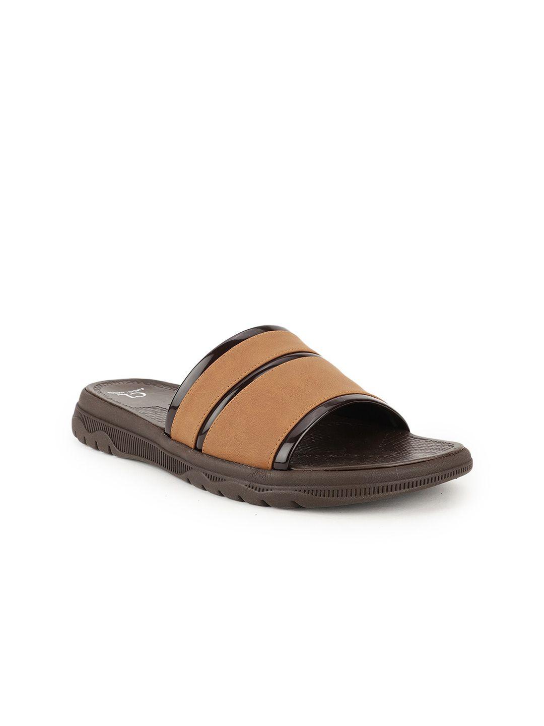 carlton london men tan & black solid sliders