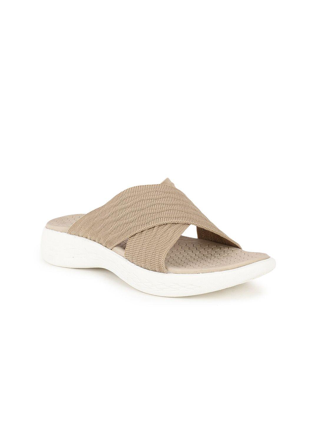 carlton london sports women beige & white rubber sliders