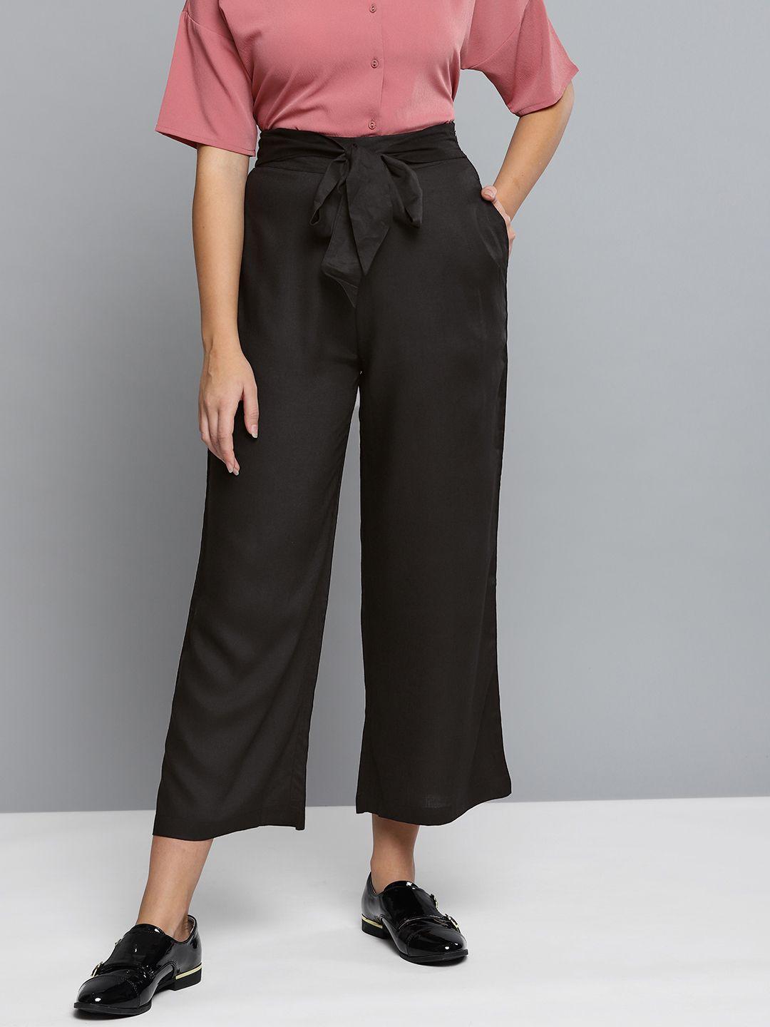 carlton london women black regular fit solid cropped parallel trousers