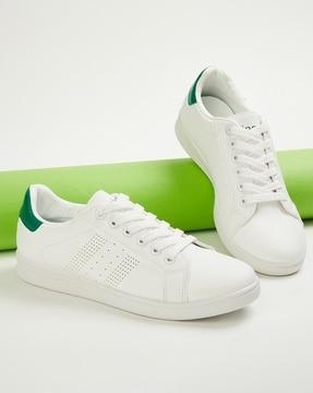 casual shoes with rubber upper