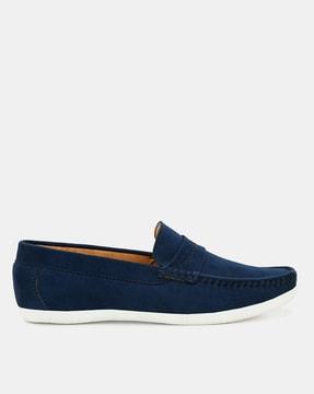 casual shoes with textured detail