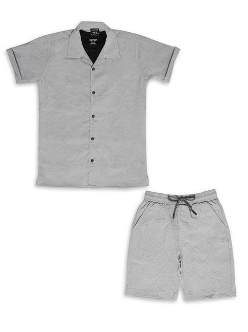 cavio kids grey solid shirt, t-shirt with shorts