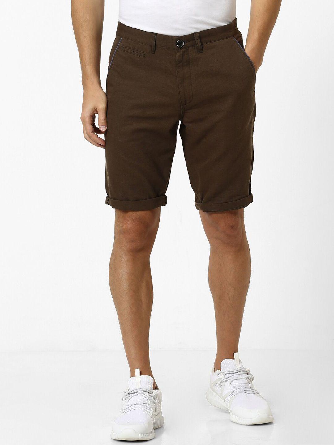 celio men brown solid slim fit regular shorts