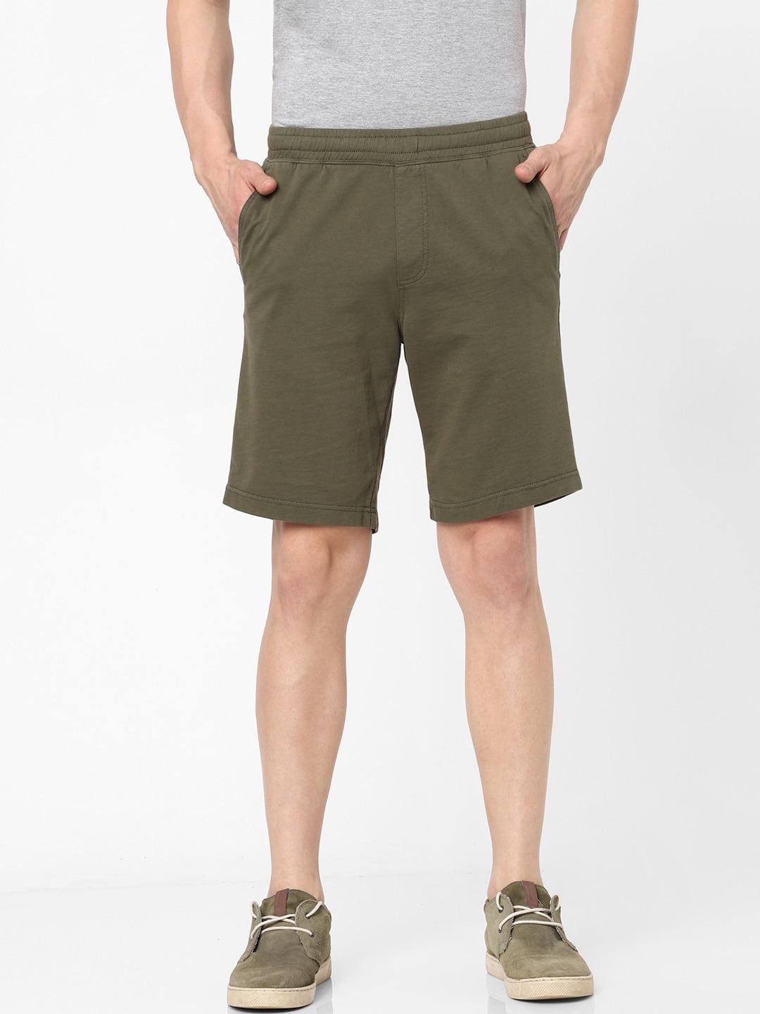 celio-men-green-outdoor-shorts