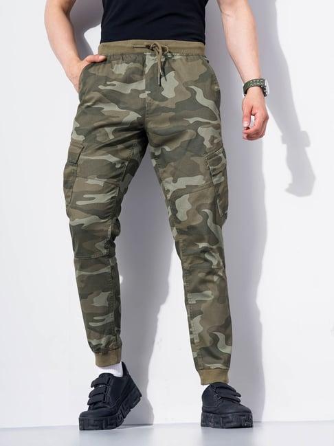 celio green regular fit camouflage cargos