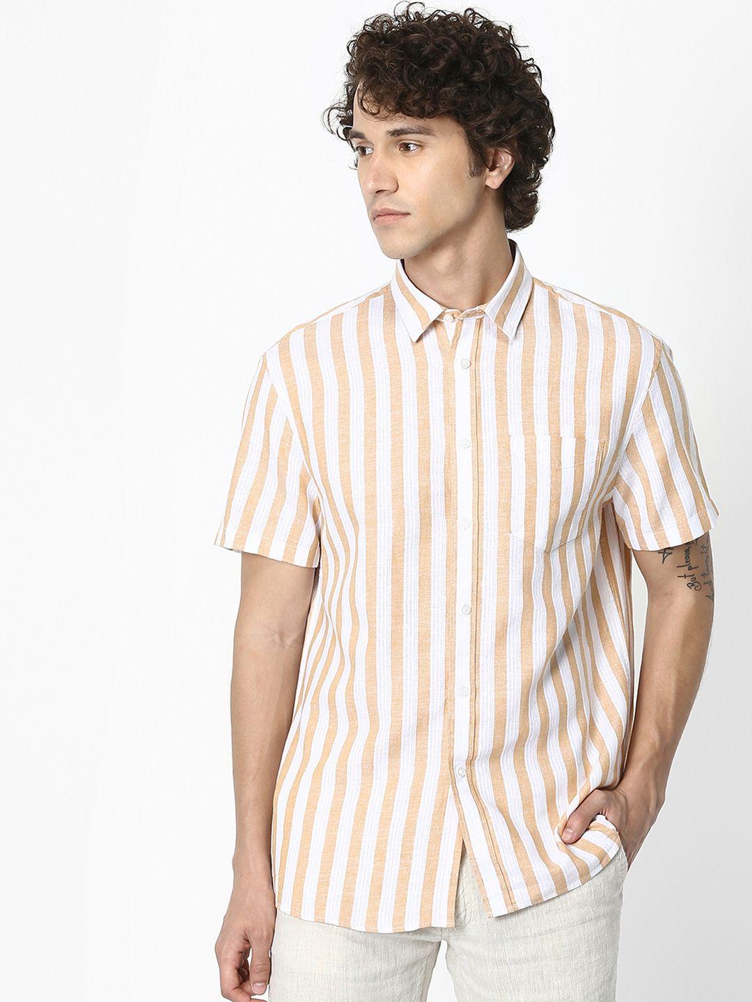 celio men beige & white regular fit striped casual shirt