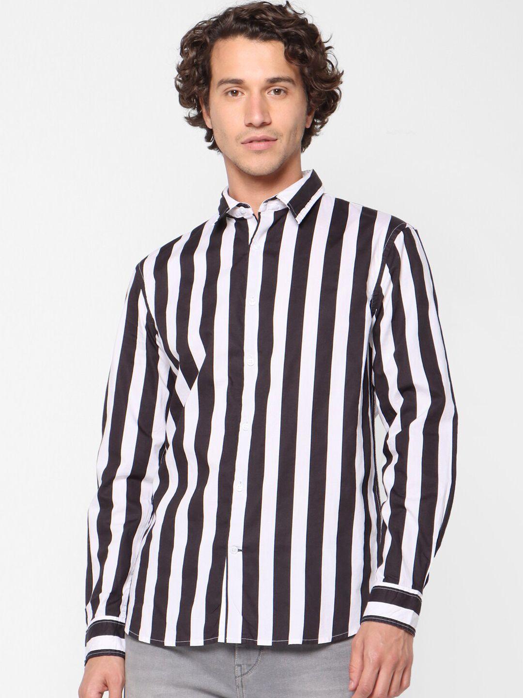 celio men black & white regular fit striped pure cotton casual shirt