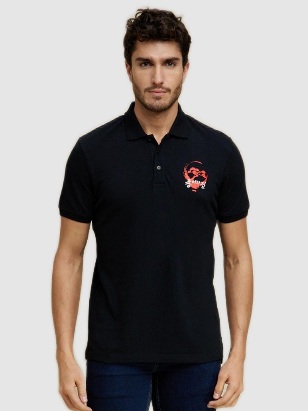celio men black printed polo collar slim fit t-shirt