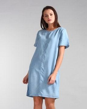 chambray shift dress with insert pockets