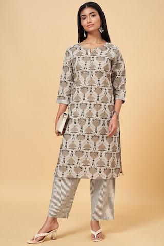 charcoal printed ethnic round neck 3/4th sleeves knee length women regular fit kurta pant set