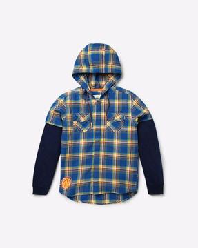 checked hooded shirt with flap pockets