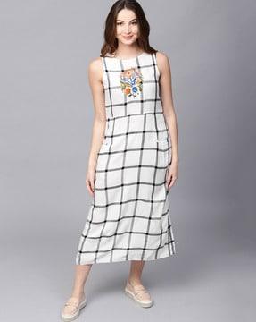 checked a-line dress with welt pockets
