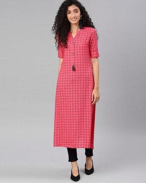 checked a-line kurta with insert pockets