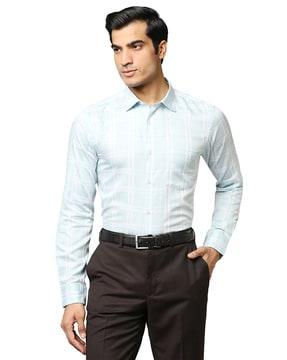 checked full-sleeves shirt with cutaway collar
